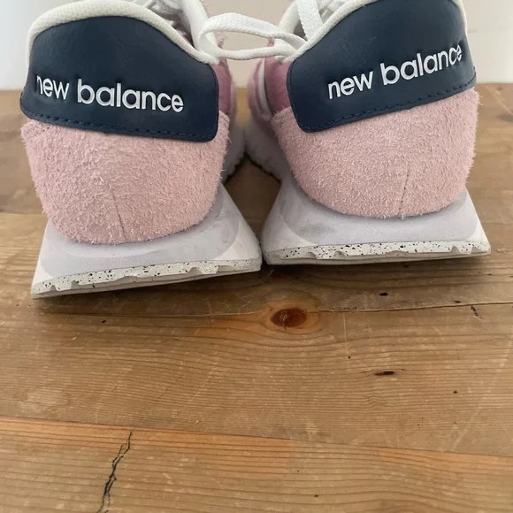 New Balance Women's 237 Pink and White Sneakers 7 - Picture 6 of 9